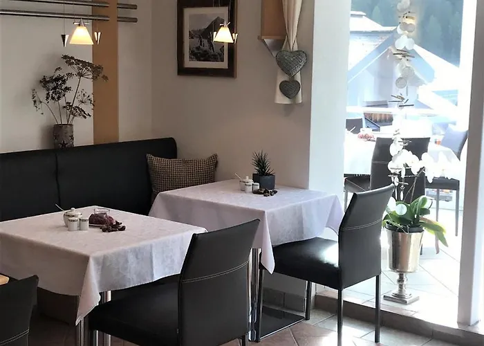 Hotel Garni Aurora 3*